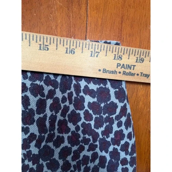 Talbots Womens Leopard Print Pencil Skirt Purple Grey Animal Print Size 16 - Picture 8 of 11